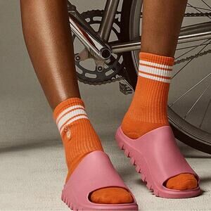 Free People Movement Halftime Slides Hot Pink Womens 11/12 Workout Essential NEW